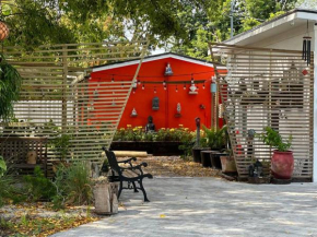 Flora's Garden Apartment/Studio